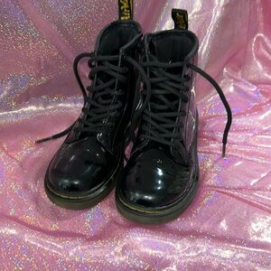Dr.martens kids boots size 12 like new